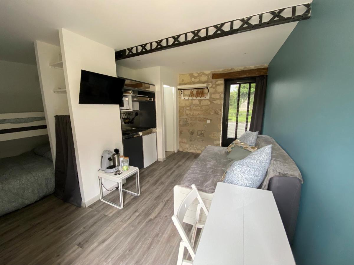 Studio Indre Climatise, La Halte De Cuze, Aux Abords De La Loire A Velo Huismes Exterior photo